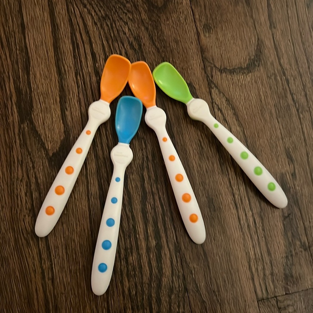 (4) baby spoons